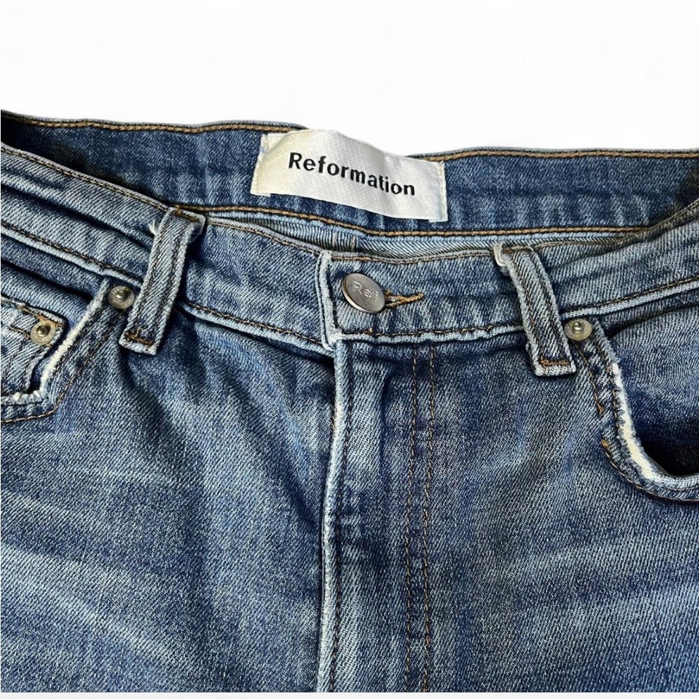 Reformation High Rise Jean Shorts Denim Size 26 Medium-Dark Wash‎ Raw Hem